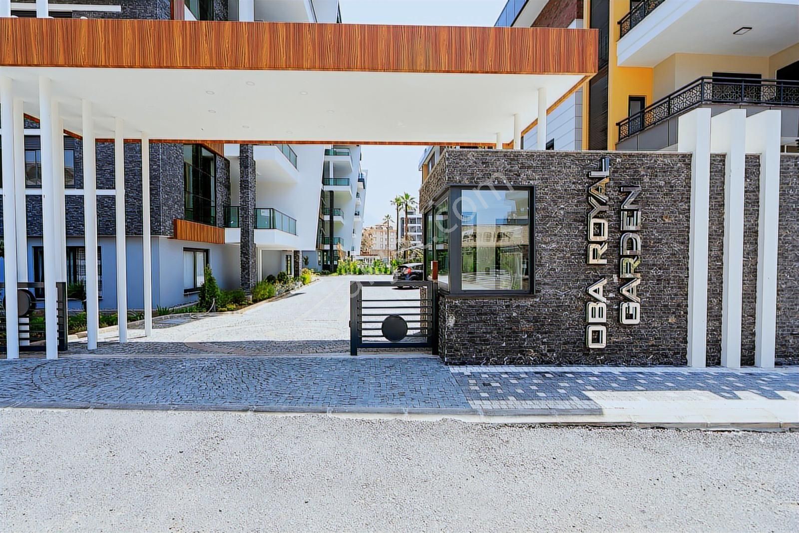 Oba Royal Gardenda Lüks 2+1 Full Aktiviteli Lüks Eşyalı - Görsel 15