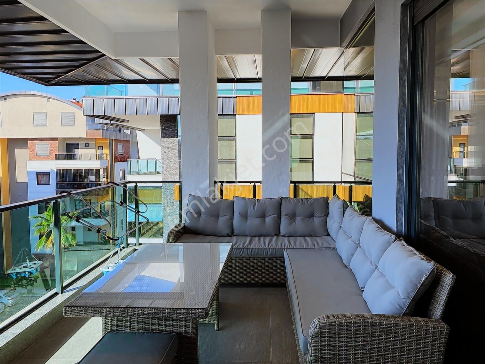 Oba Royal Gardenda Lüks 2+1 Full Aktiviteli Lüks Eşyalı - Görsel 27