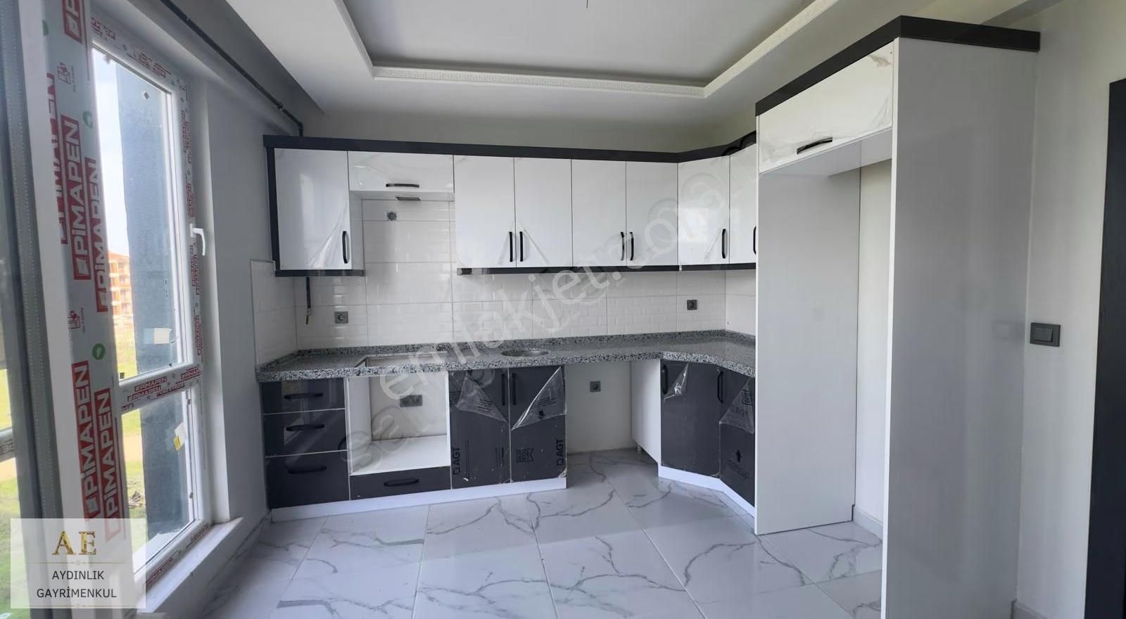 Aydınlık Emlaktan Cerrahta Satılık 2+1 Asansörlü Sıfır Daire - Görsel 14