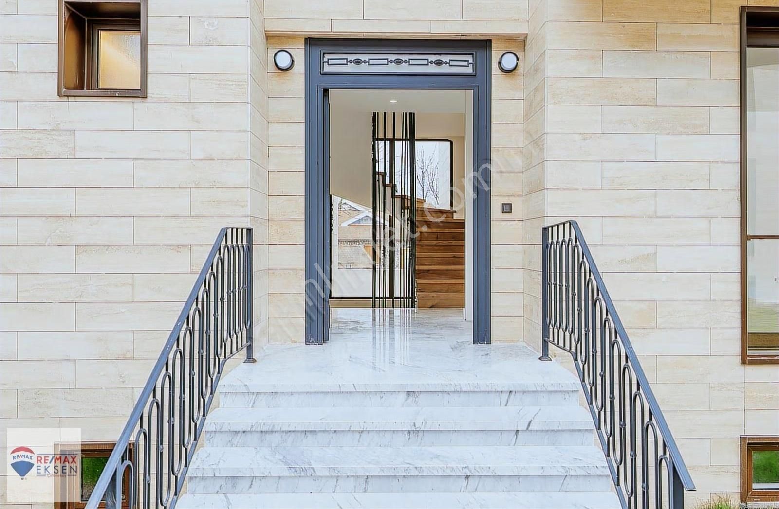 Beylikdüzü Dereağzı Deniz Manzaralı Ultra Lüx 6+2 Müstakil Villa - Görsel 30