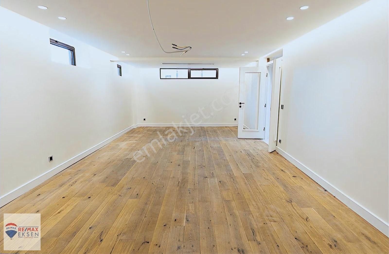 Beylikdüzü Dereağzı Deniz Manzaralı Ultra Lüx 6+2 Müstakil Villa - Görsel 7