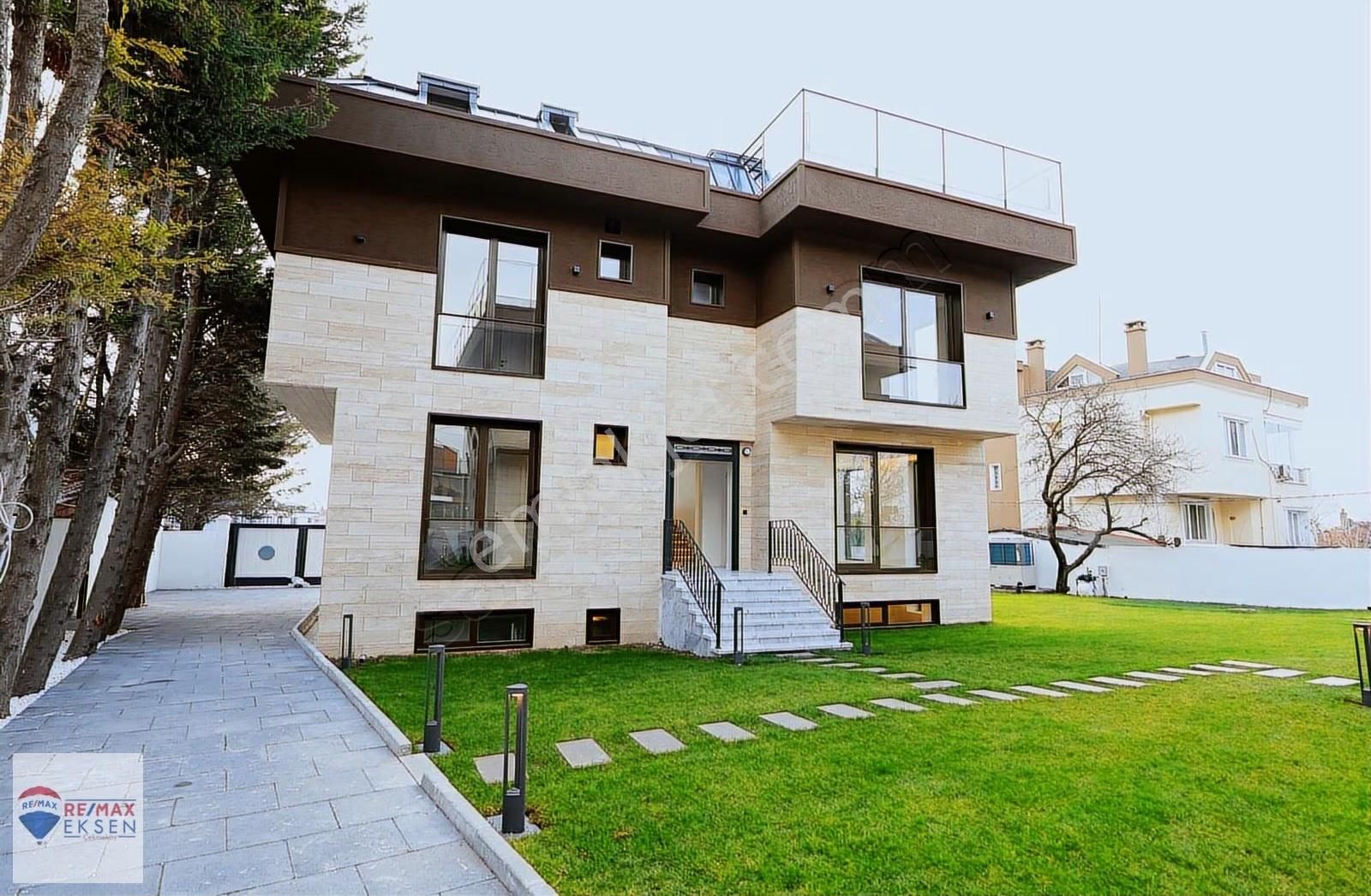 Beylikdüzü Dereağzı Deniz Manzaralı Ultra Lüx 6+2 Müstakil Villa - Görsel 33
