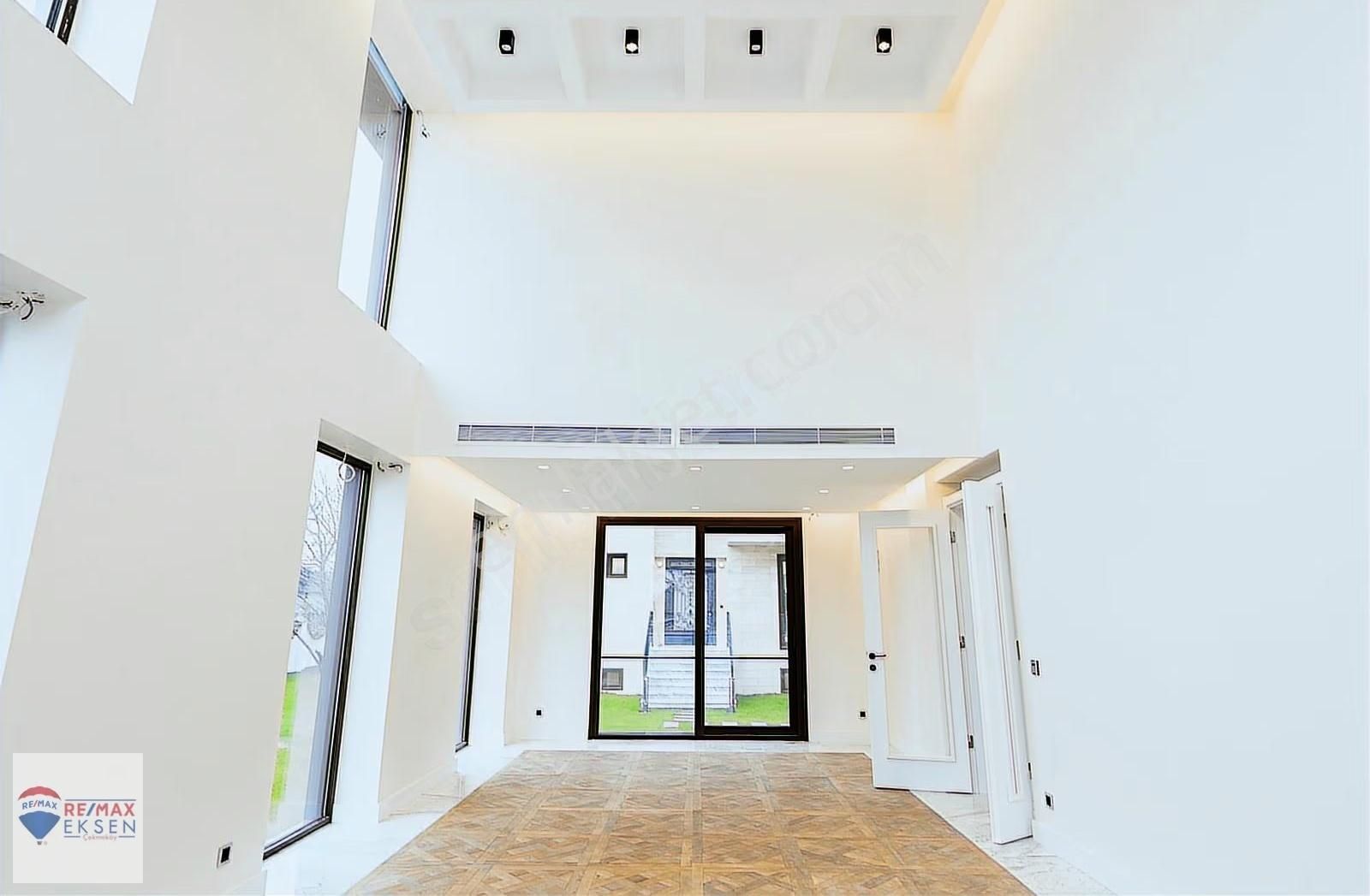 Beylikdüzü Dereağzı Deniz Manzaralı Ultra Lüx 6+2 Müstakil Villa - Görsel 8