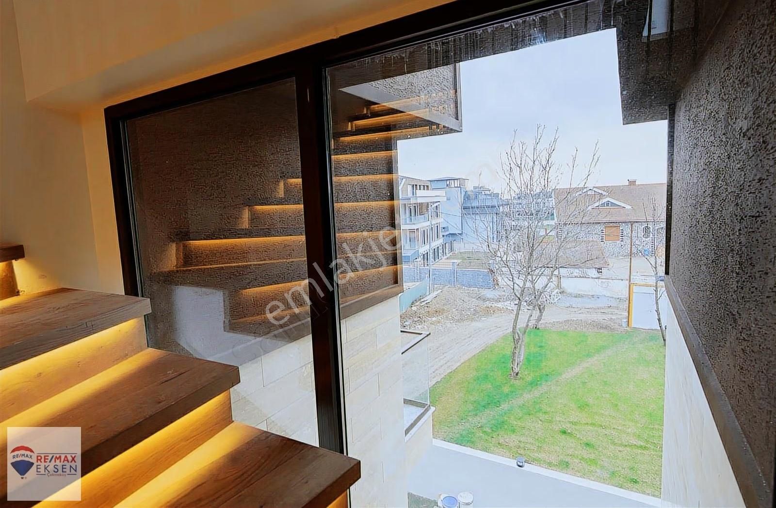 Beylikdüzü Dereağzı Deniz Manzaralı Ultra Lüx 6+2 Müstakil Villa - Görsel 18