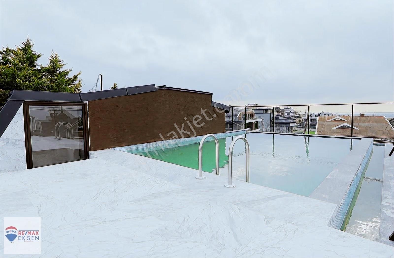 Beylikdüzü Dereağzı Deniz Manzaralı Ultra Lüx 6+2 Müstakil Villa