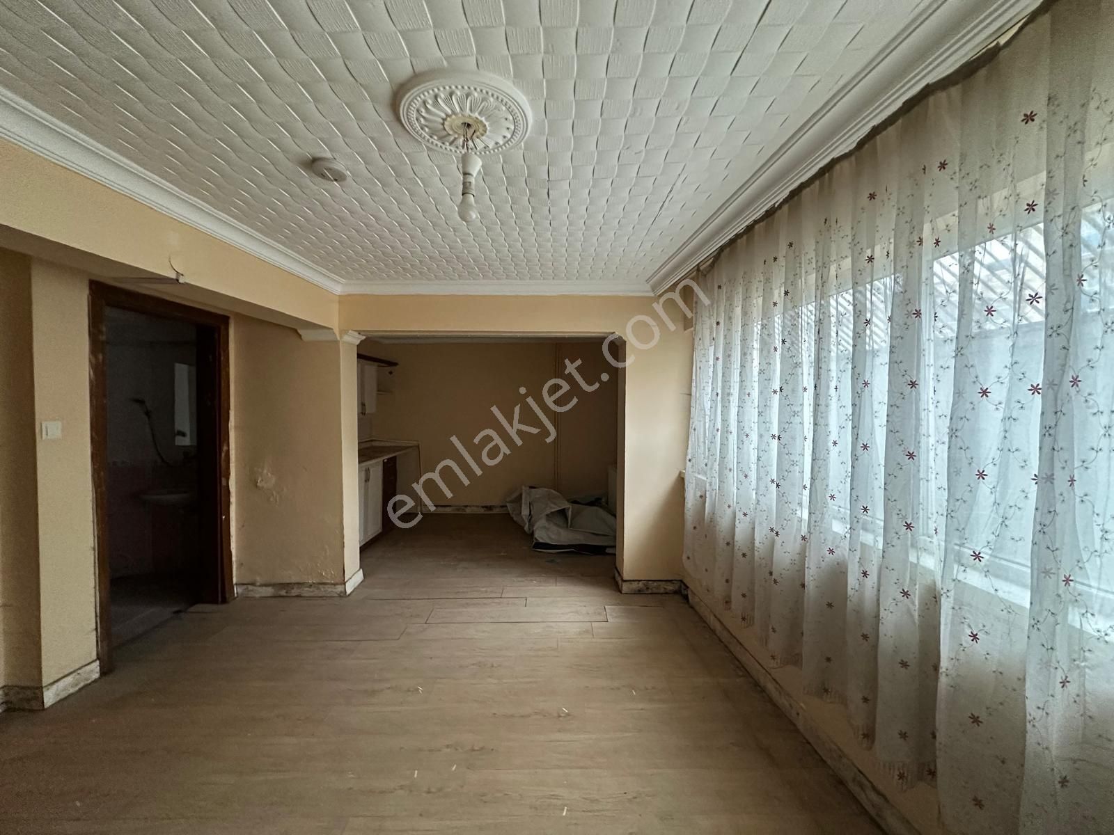 Uzman'dan Atapark Mh.de Cadde Yakını Kot'1'de 3+1+ Depolu Daire - Görsel 17