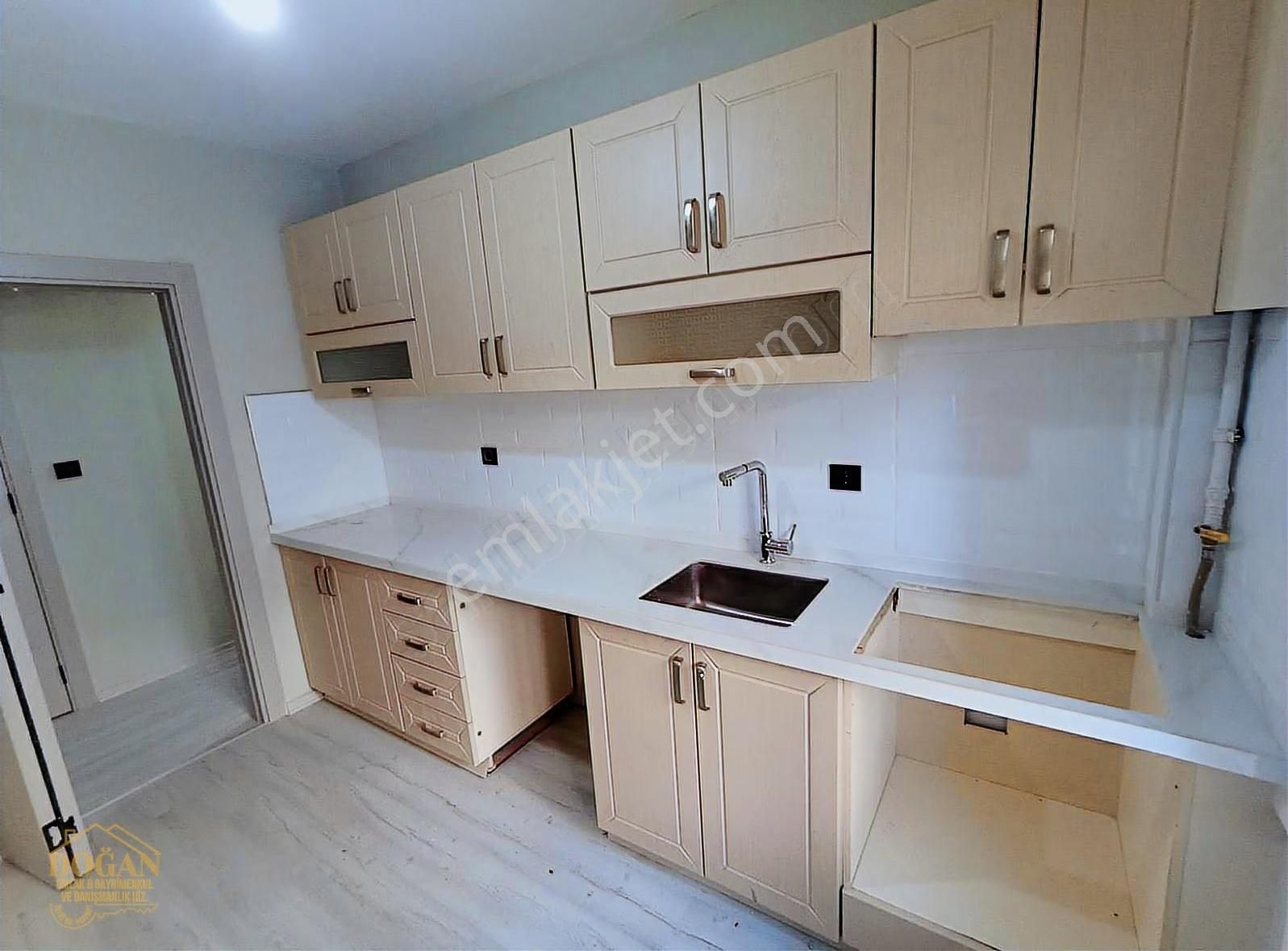 Pendik Gözdağinda 3+1 Daire (minibüs Durağı Yanında) - Görsel 15