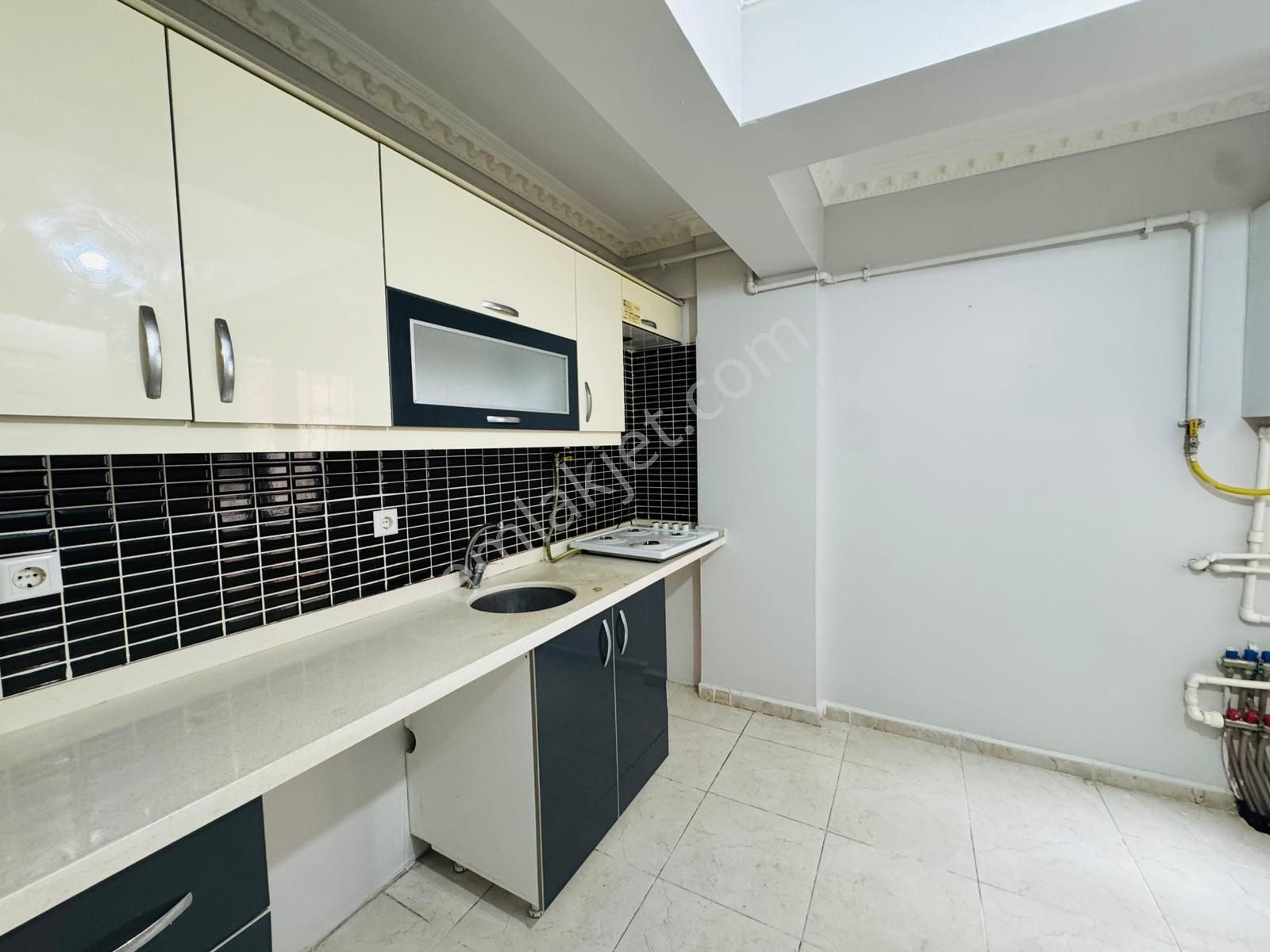 Merpa İnşaat'tan_hastaneye Yakın_/acil Satılık/iskanlı Kombili/2+1 - Görsel 9