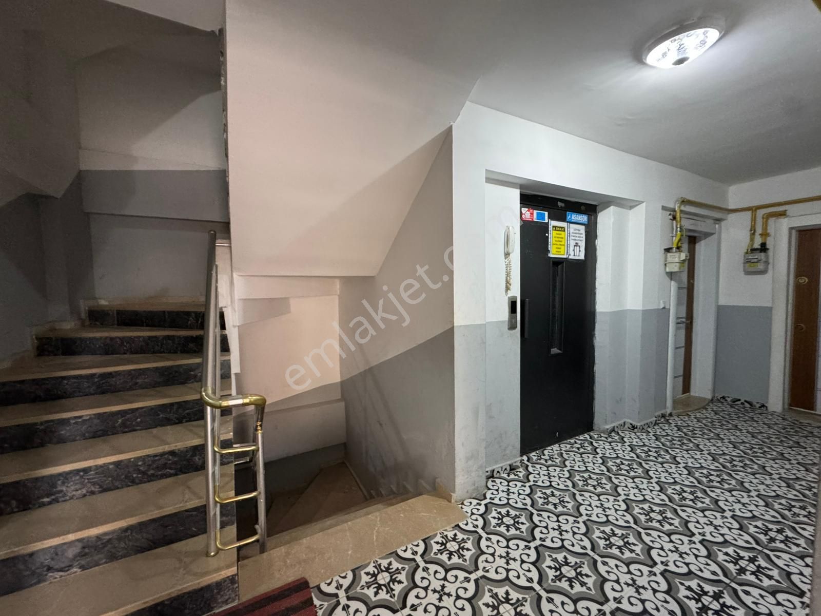 Merpa İnşaat'tan_hastaneye Yakın_/acil Satılık/iskanlı Kombili/2+1 - Görsel 22
