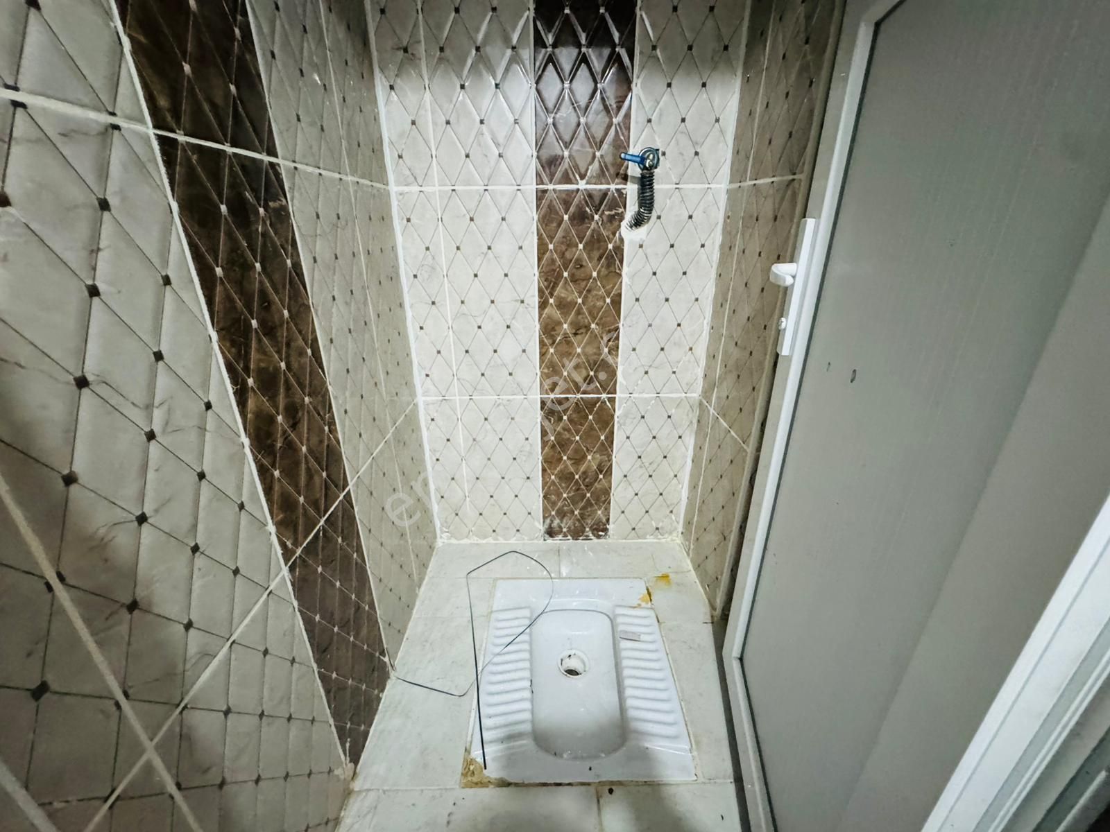 Merpa İnşaat'tan_hastaneye Yakın_/acil Satılık/iskanlı Kombili/2+1 - Görsel 21