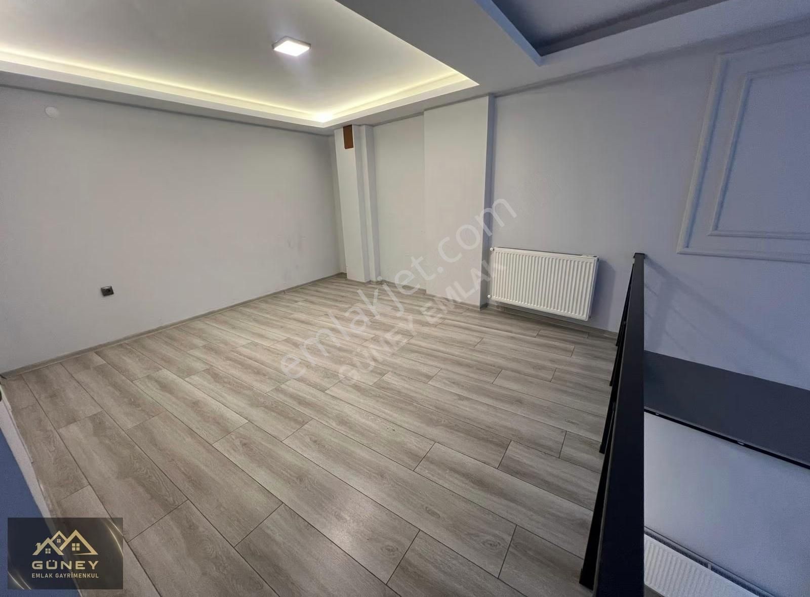 Denizevleri Sahilde Satılık 1+1 Geniş Loft Daire - Görsel 22
