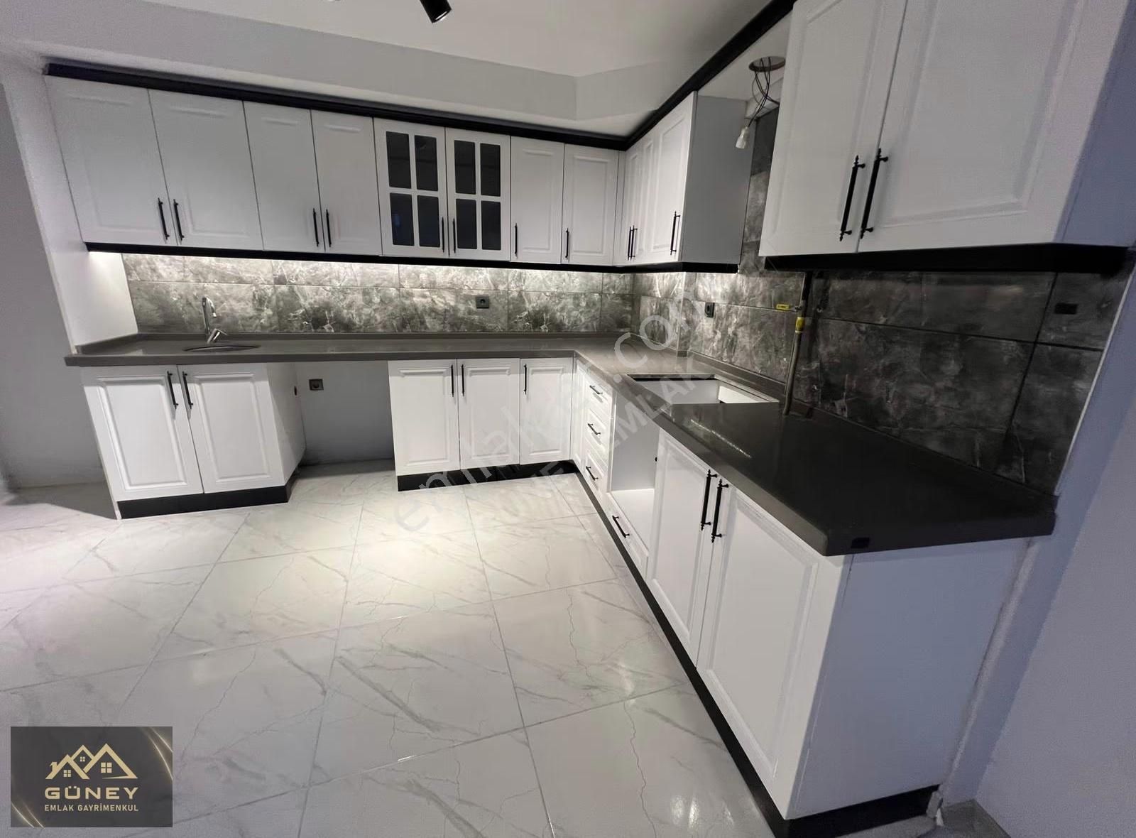 Denizevleri Sahilde Satılık 1+1 Geniş Loft Daire - Görsel 21