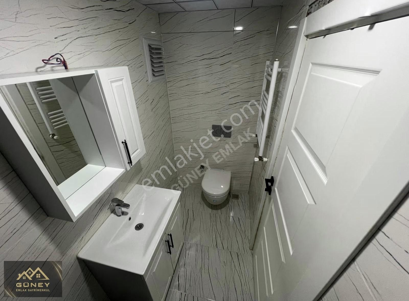 Denizevleri Sahilde Satılık 1+1 Geniş Loft Daire - Görsel 19