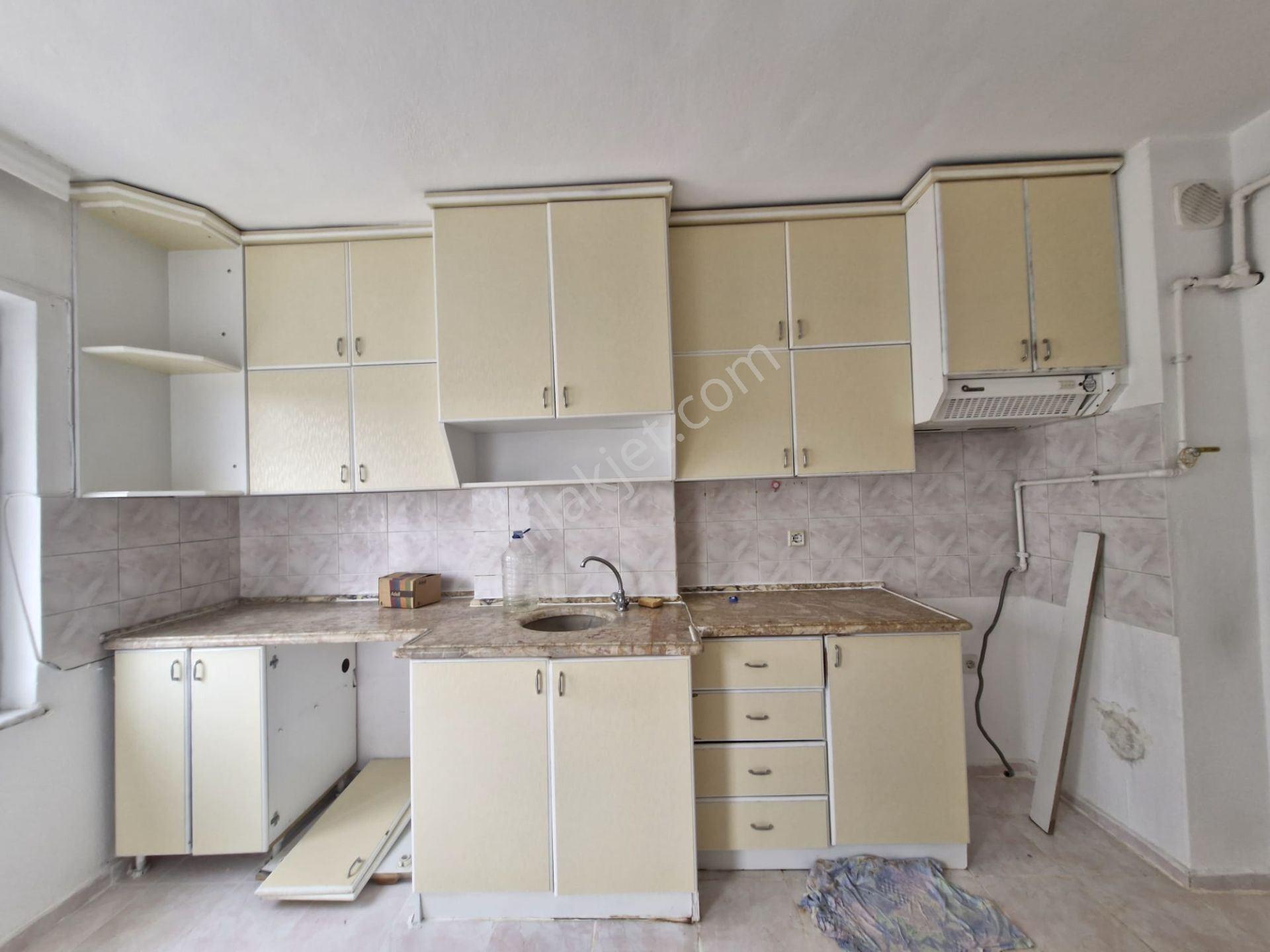 Bahçelievler Mah. Devlet Hastanesi Yakını Cadde Cepheli Satılık Daire - Görsel 7