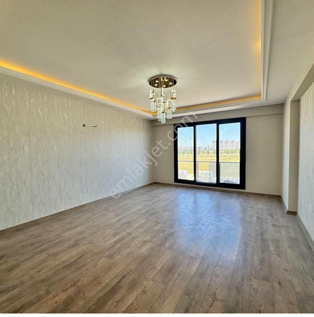 3.5+1 Lüks Daire Talaytepe - Görsel 3