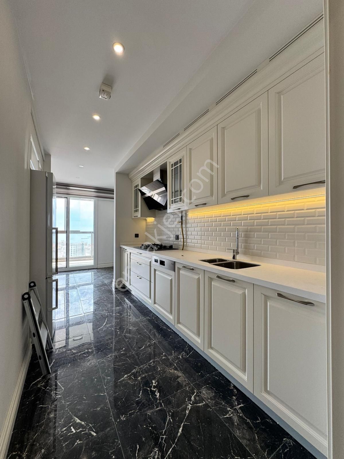 Azur Marmara Fırsat 3+1 Eminevim Ve Diğer Finansmanlara Uygun! - Görsel 6