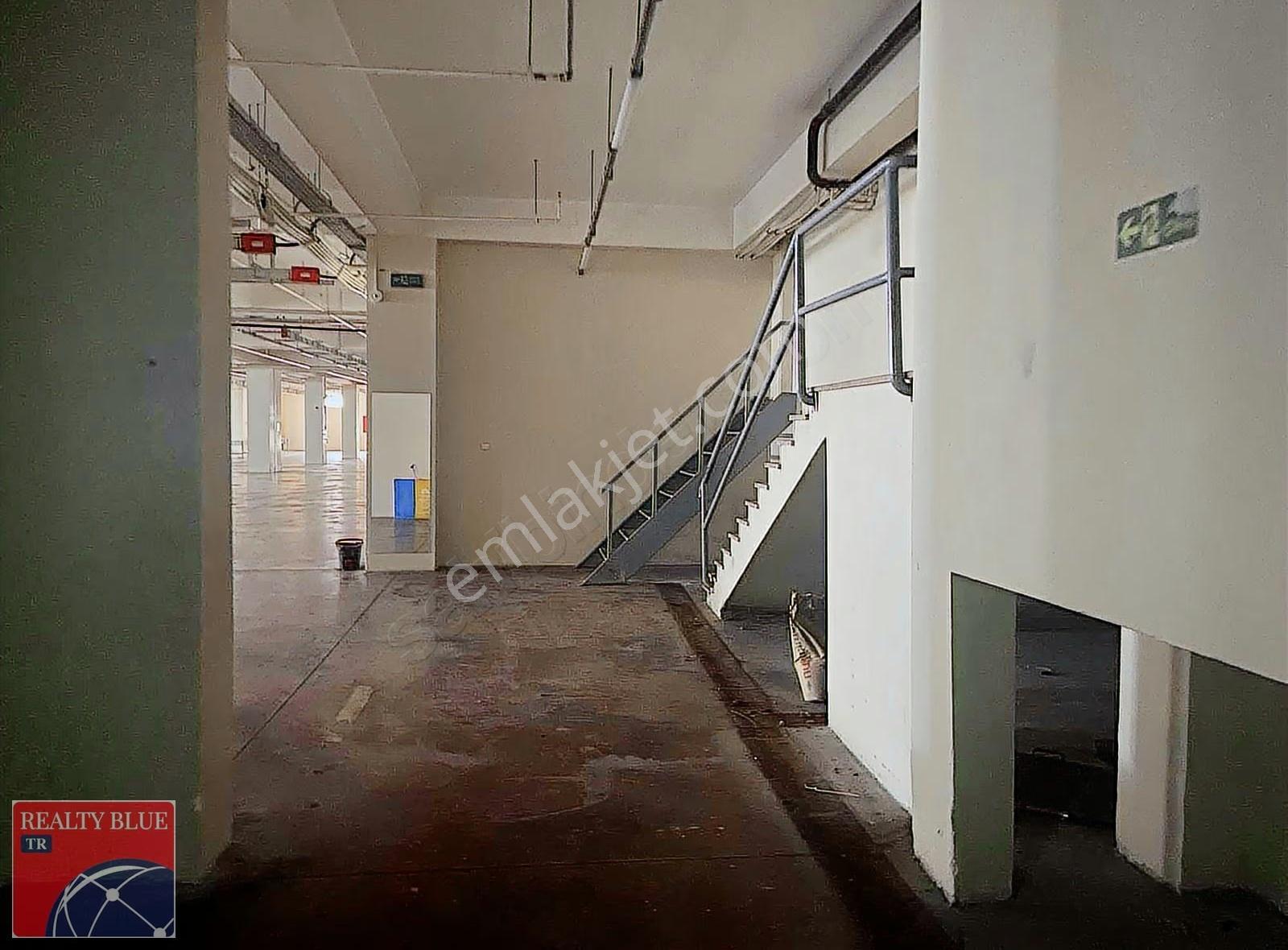 Sultanbeylide Kiralık 3500 M2 Depo&fabrika - Görsel 19