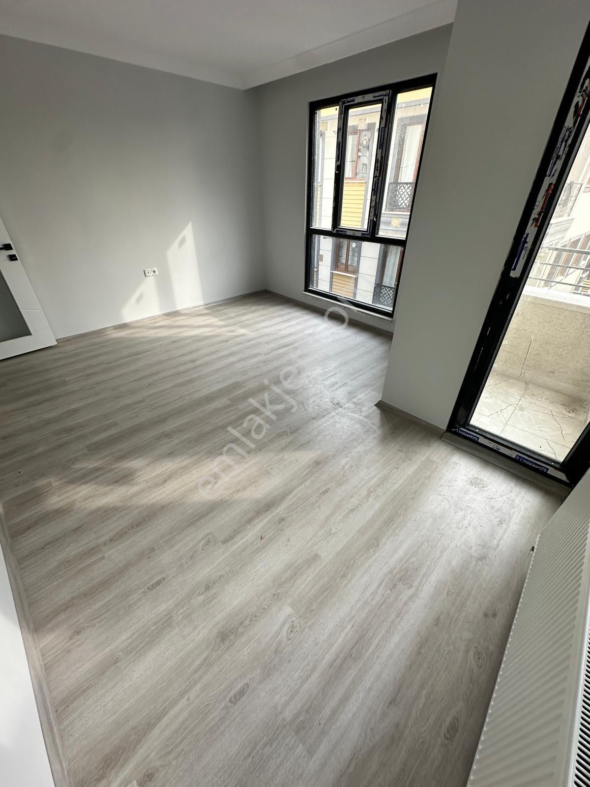 Satılık 2+1 Yüksek Giriş 75 M2 Mevlana Mahallesi