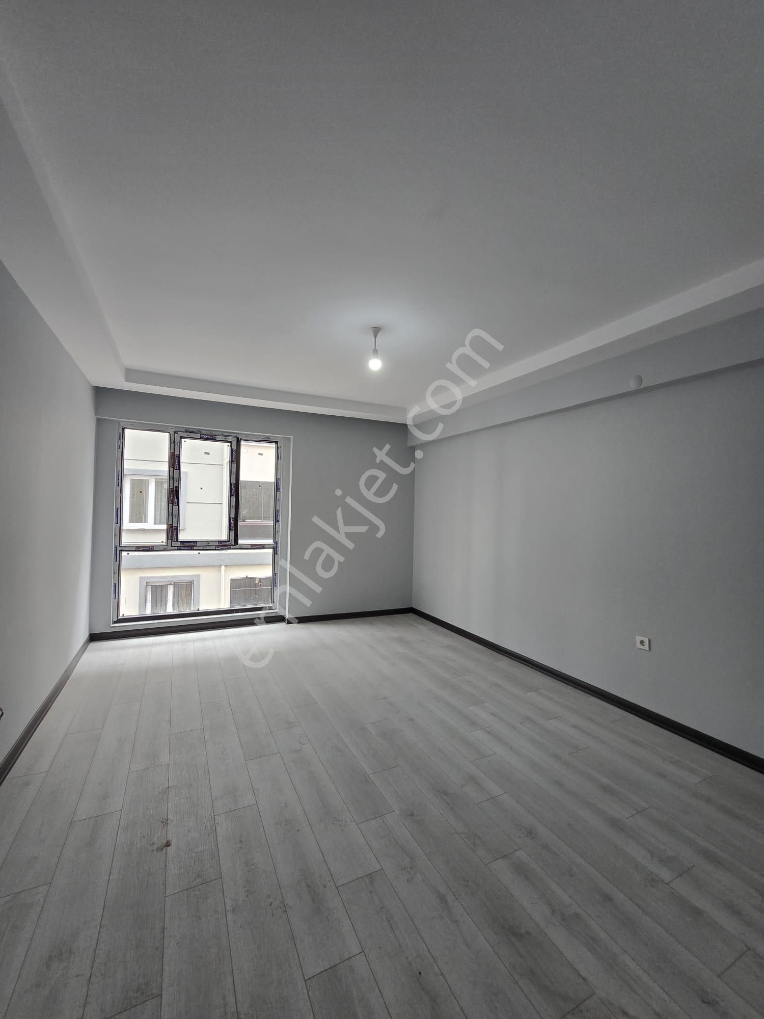 Re/max Land Den Şehsınan Da 2+1 Satılık Daıre - Görsel 3