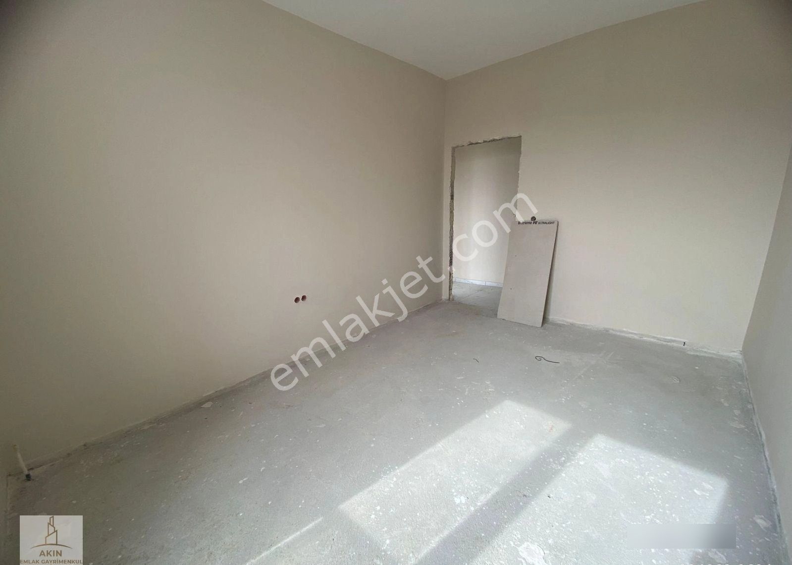 Küçükçekmece Halkalı'da Site İçi Ön Cephe Satılık 2+1 Daire - Görsel 32