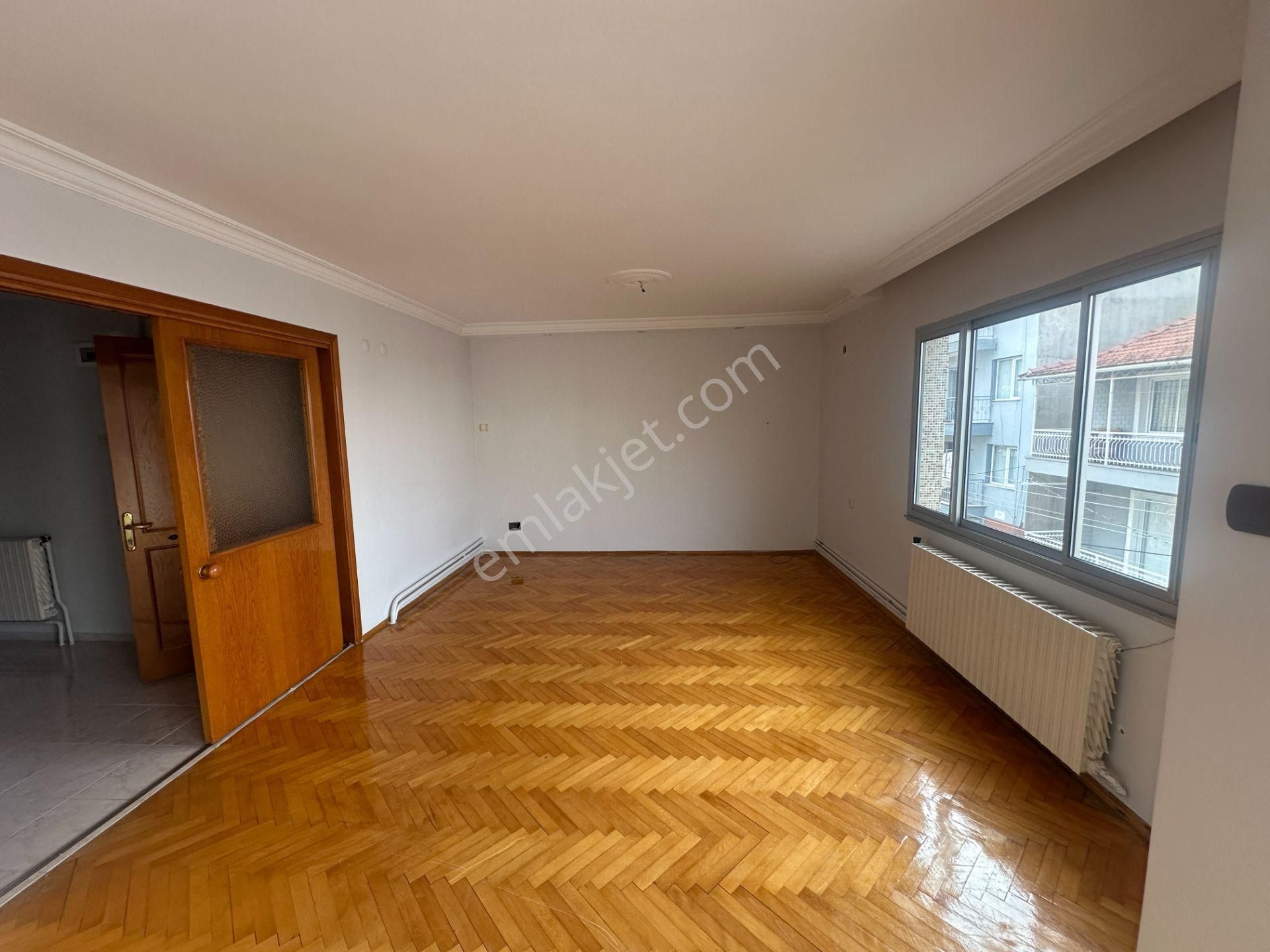 Çalışkan__dan Karabağlar Aydın Mah. Doğalgazlı 3+1 Kiralık Daire - Görsel 2