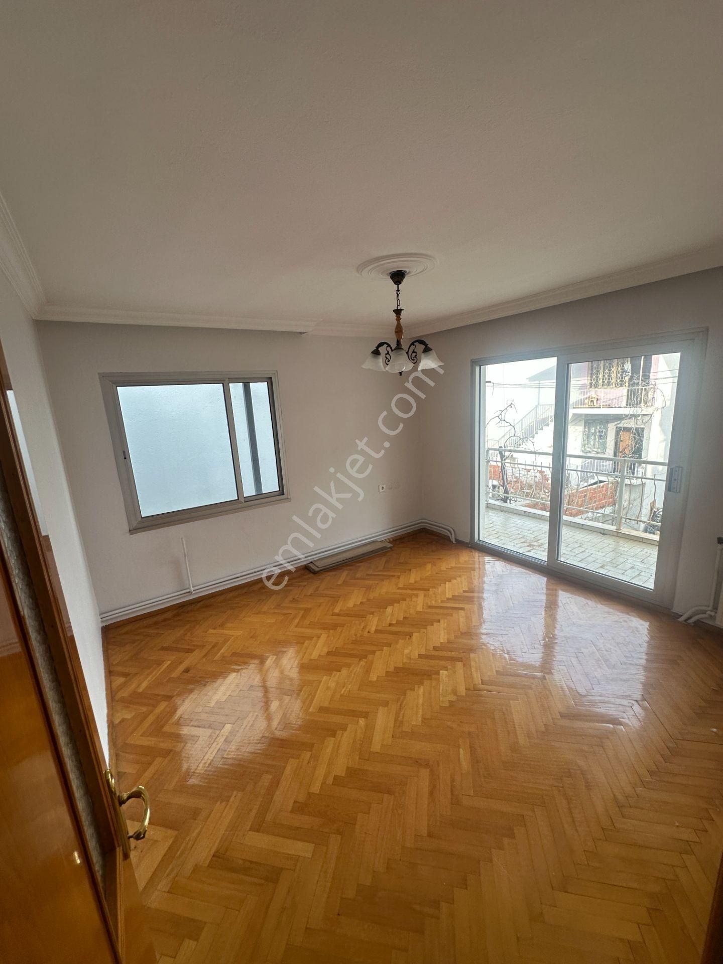 Çalışkan__dan Karabağlar Aydın Mah. Doğalgazlı 3+1 Kiralık Daire - Görsel 4