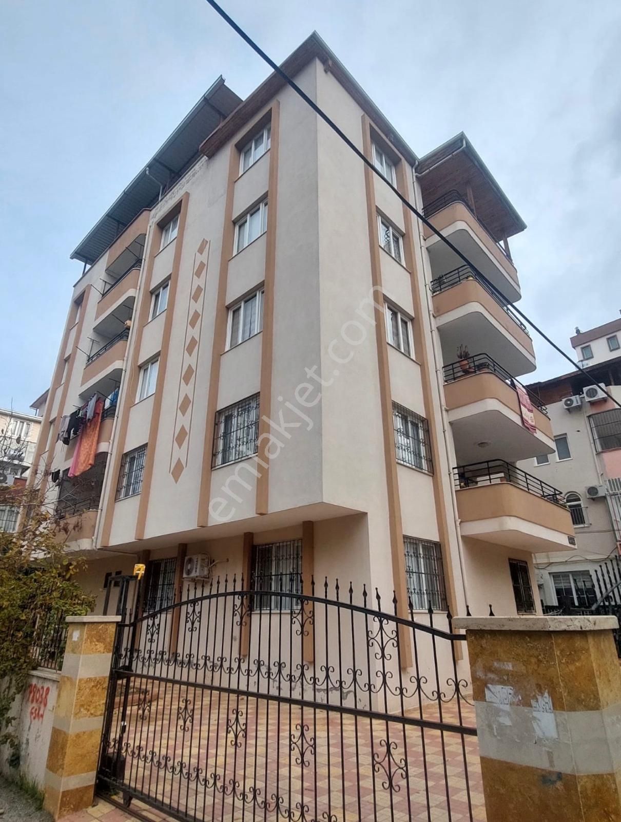 Satılık 5 Katlı Müstakil Bina İskanlı Her Katın Tapusu Ayrı Ayrı - Görsel 3