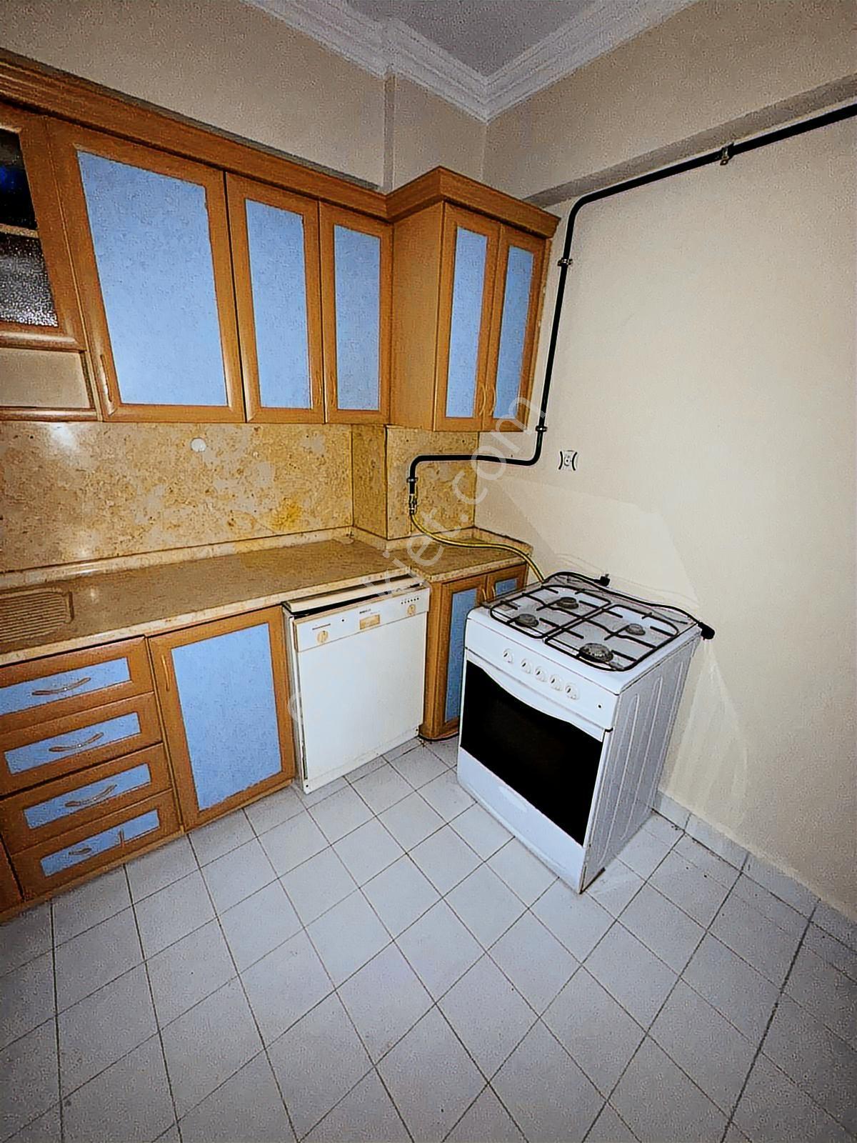 Emek Emlak'tan Mimar Sinan Mah.de Kiralık 2+1 Eşyalı Daire - Görsel 2