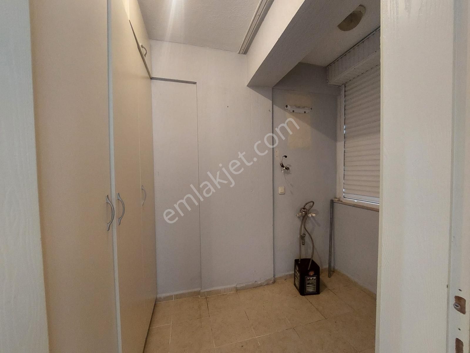 Kuşadası Merkezde Geniş 2+1 Kapılı Mütfak Kiralık Daire - Görsel 10