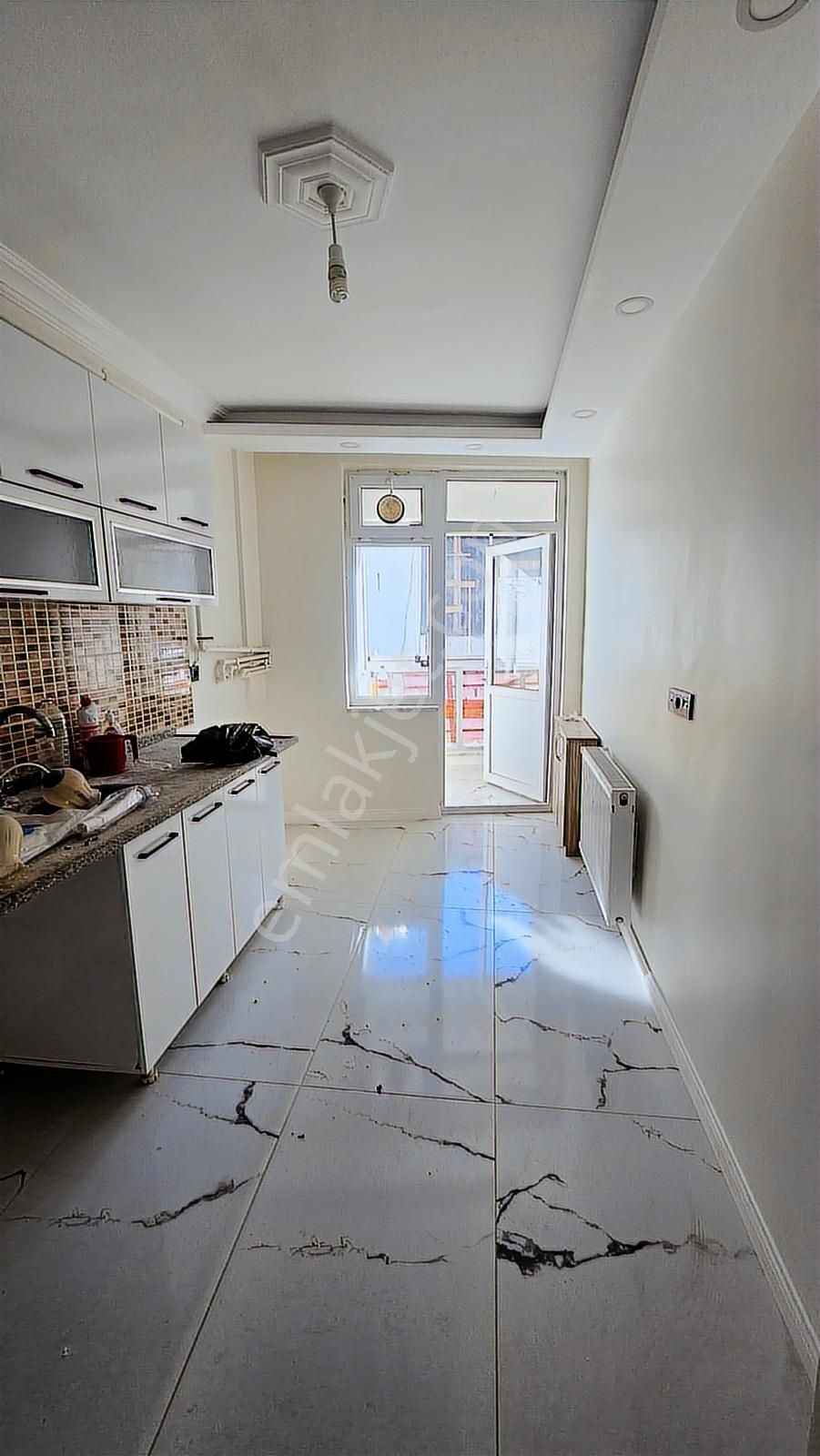 2+1 Kaplanlı Caddesi Üstünde Satılık Daire - Görsel 10