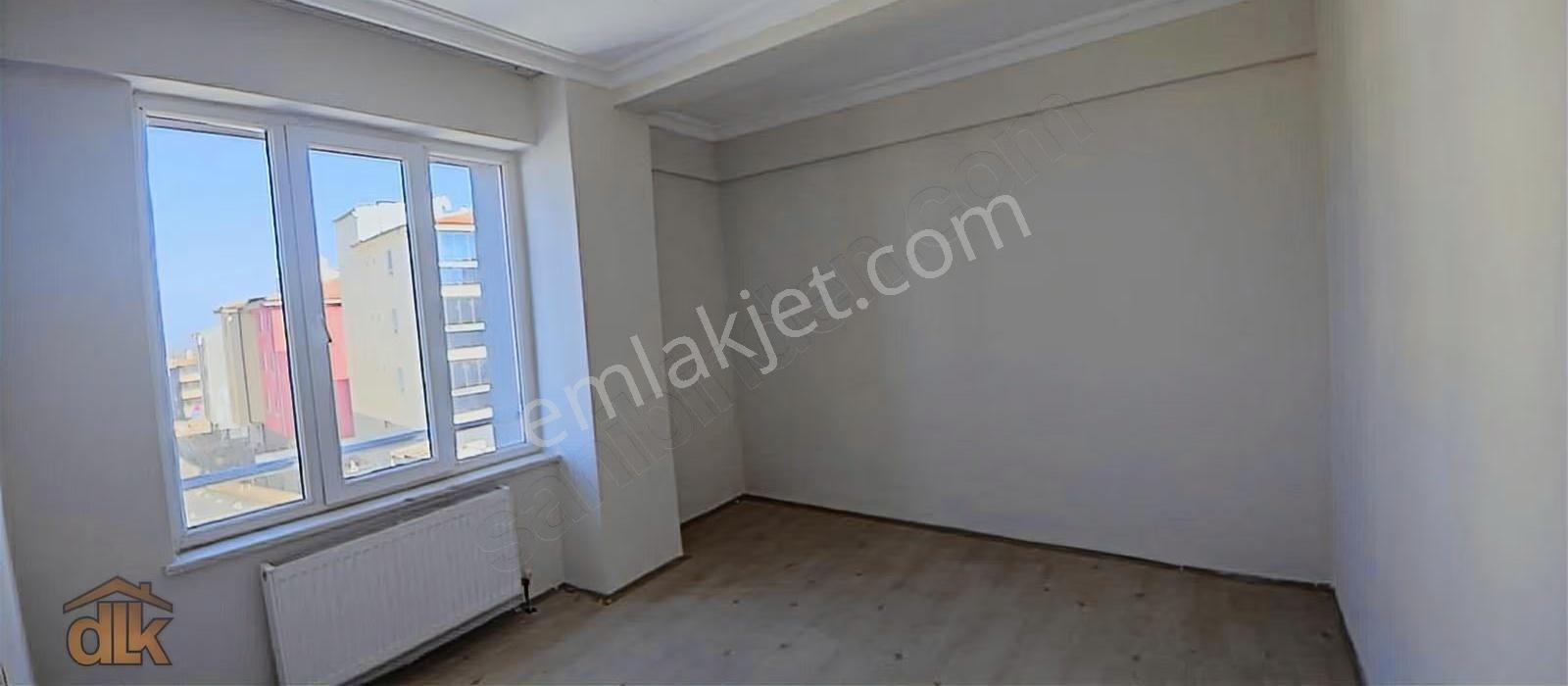 Tarih Bulvarında Cadde Üzerinde Kiralık 2+1 - Görsel 2