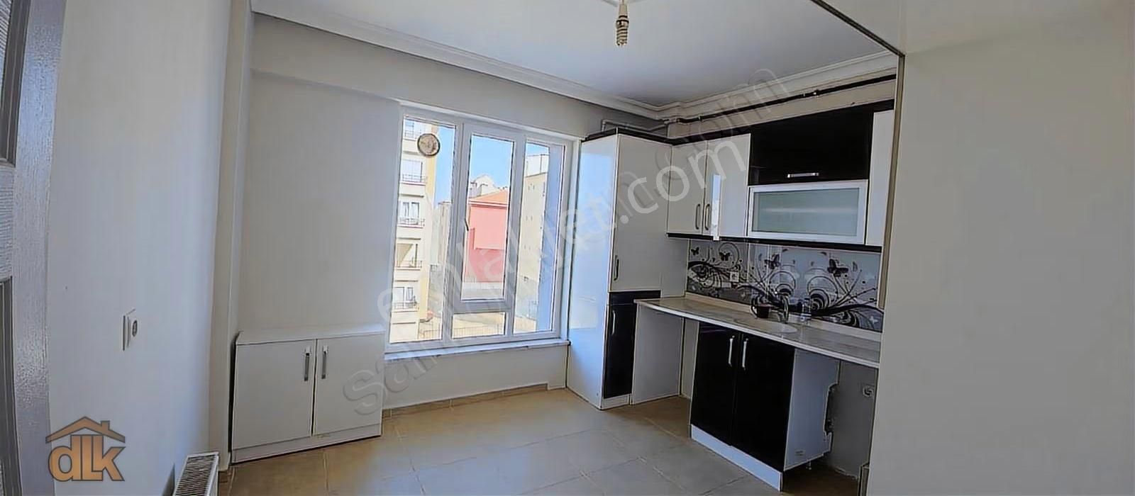 Tarih Bulvarında Cadde Üzerinde Kiralık 2+1 - Görsel 6