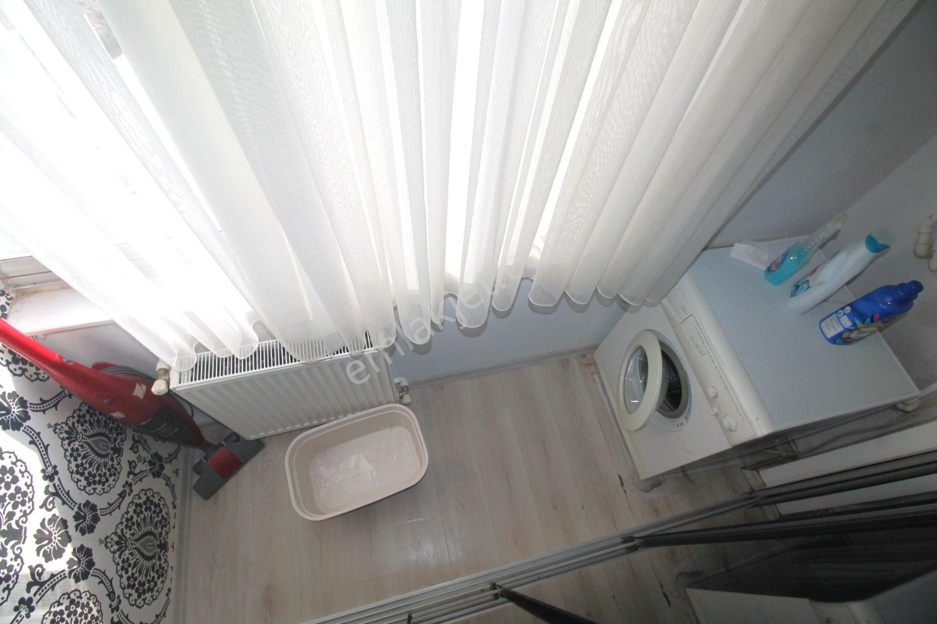 Retro’dan Üniversite Hastanesi Civarı Site İçi Doğalgazlı Kiralık 1+1 - Görsel 7