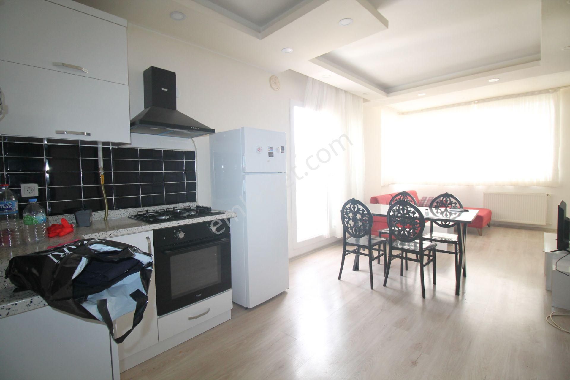 Retro’dan Üniversite Hastanesi Civarı Site İçi Doğalgazlı Kiralık 1+1 - Görsel 3