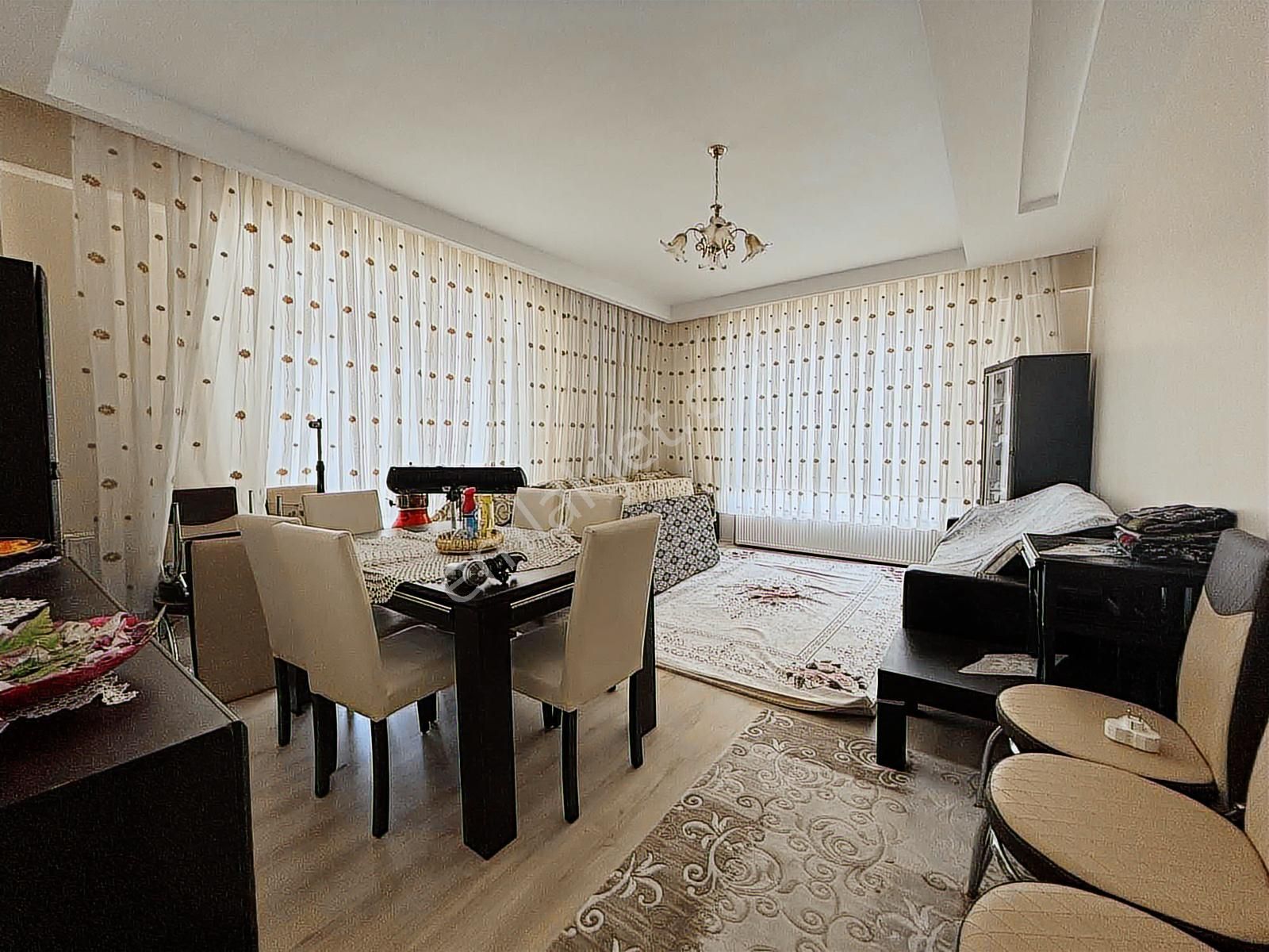 Selahattin Eyyubi Mah.de 165 M² Geniş Sıfır Ayarında 3+1 Daire - Görsel 16