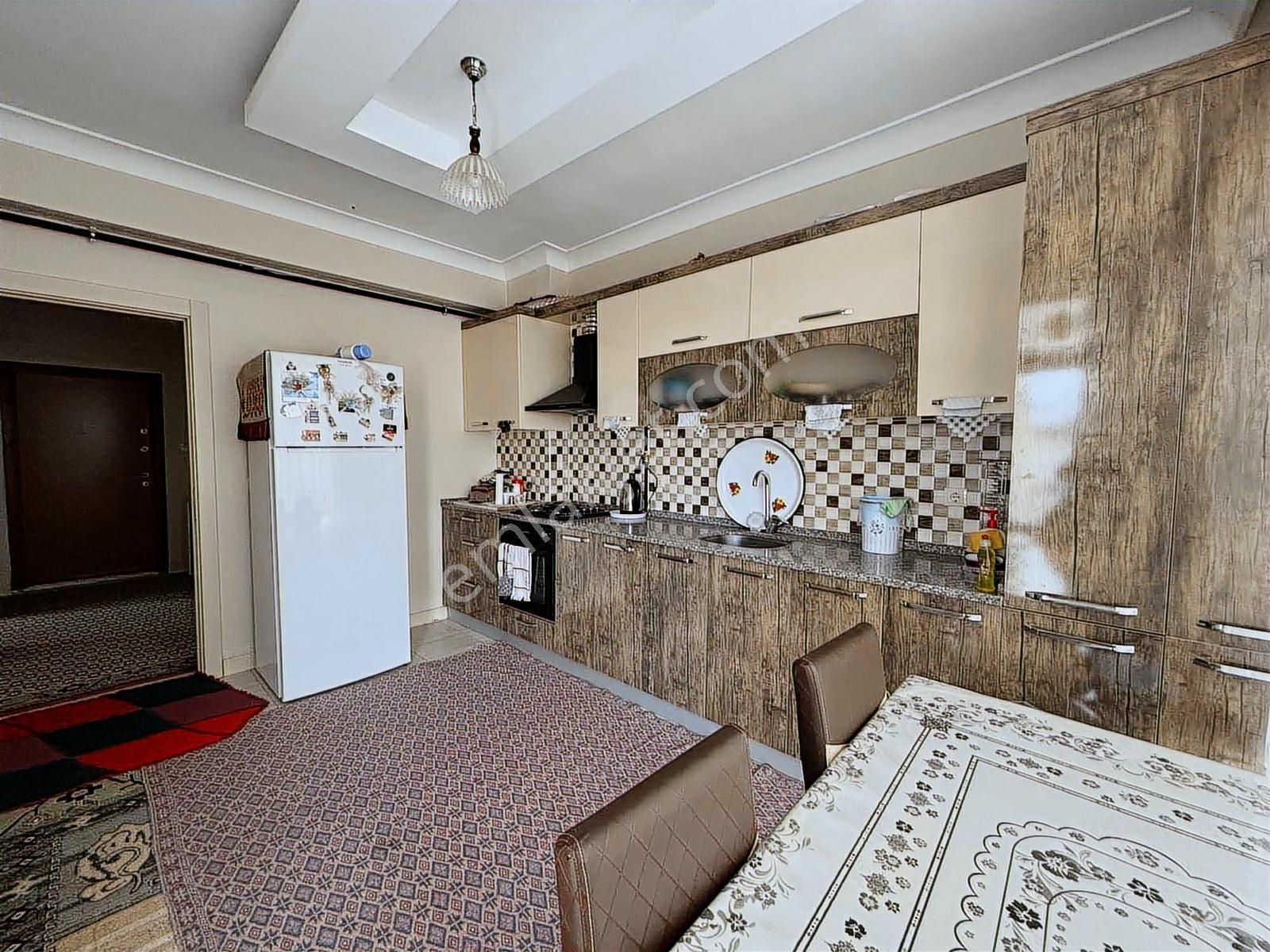 Selahattin Eyyubi Mah.de 165 M² Geniş Sıfır Ayarında 3+1 Daire - Görsel 9