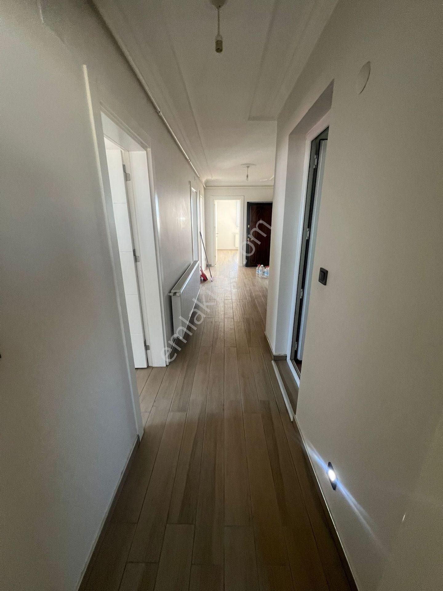 Nazilli Zafer Mahallesi’nde Ferah Ve Geniş 3+1 Kiralık Daire! - Görsel 23