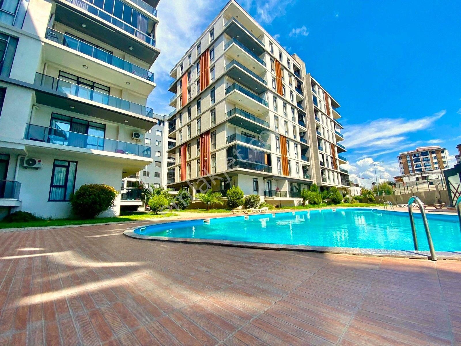 彡yetkisi Yüksel'den Kadıköyde Site İçinde Full Kredili 1+1 Satılık Daire 彡