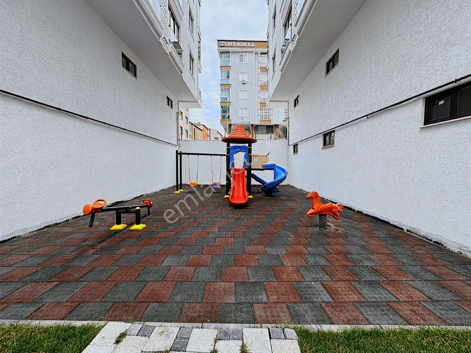 İnönü Mah Site İçerisinde Sıfır 2+1 Ön Cephe Yerden Isıtmalı - Görsel 13