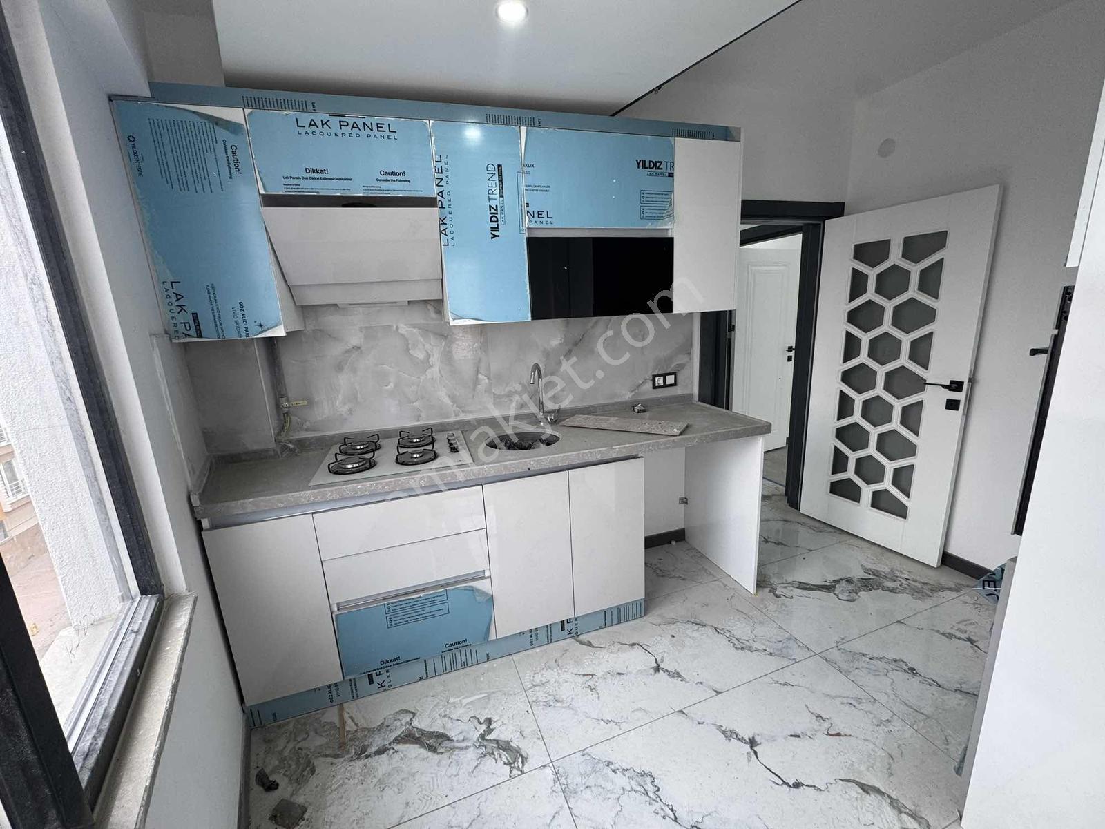 İnönü Mah Site İçerisinde Sıfır 2+1 Ön Cephe Yerden Isıtmalı - Görsel 23