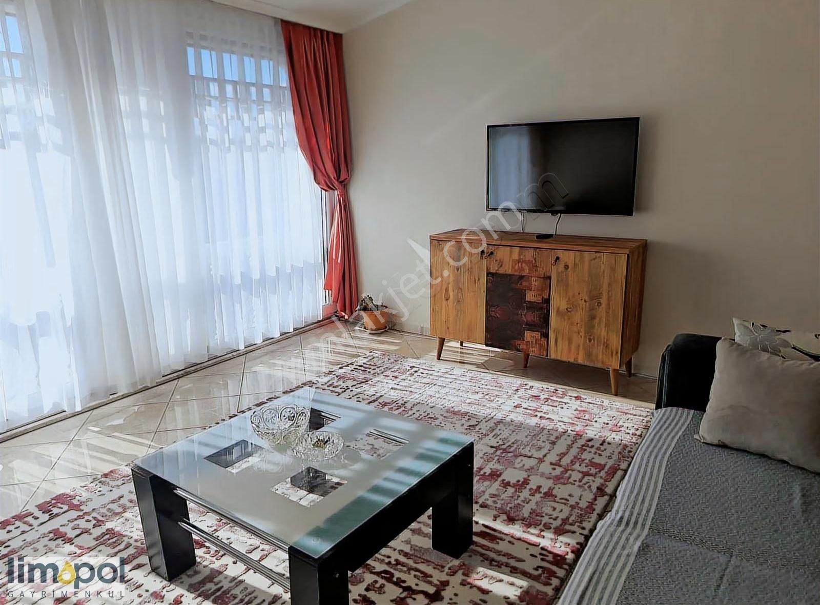 Limopol'den Çalış Plajına Yürüme Mesafesinde Eşyalı Daire - Görsel 4