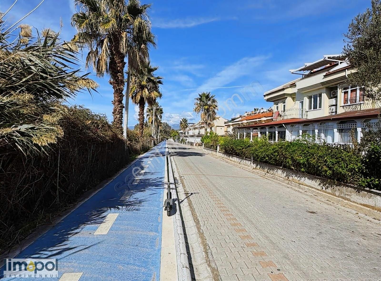 Limopol'den Çalış Plajına Yürüme Mesafesinde Eşyalı Daire - Görsel 13