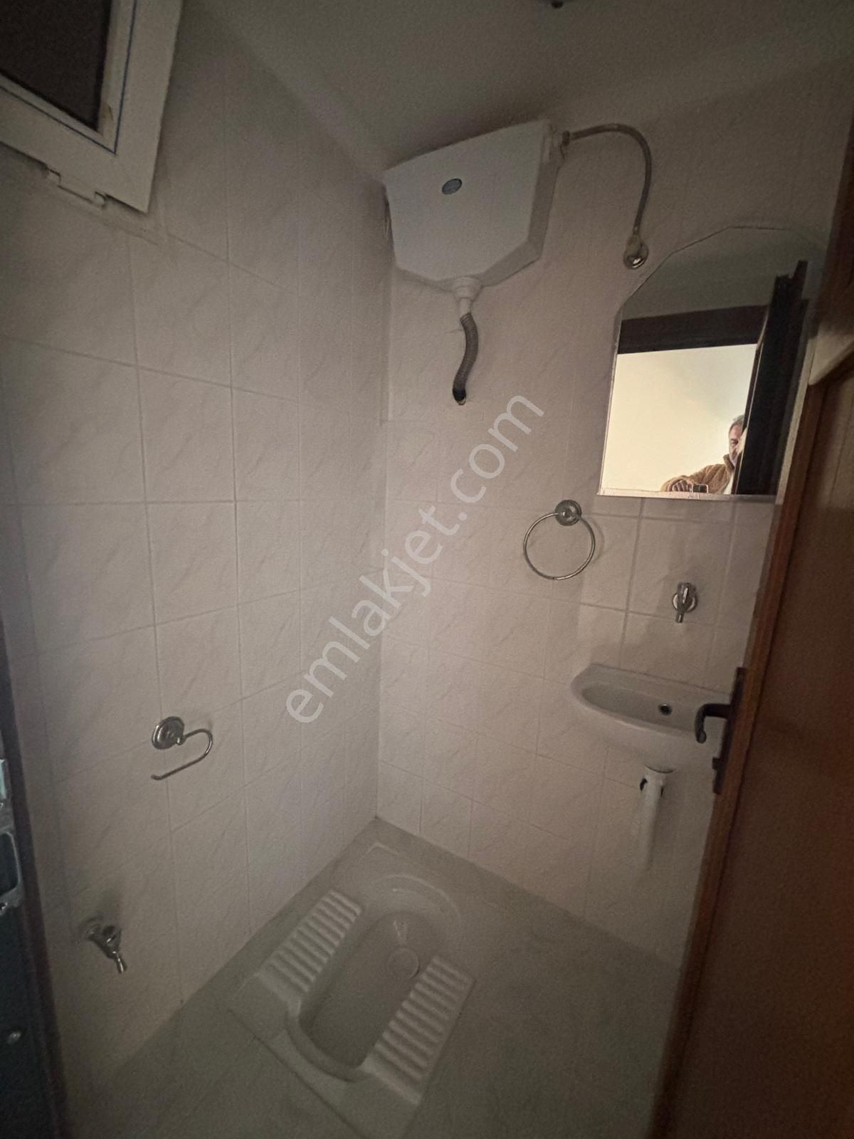 Maltepe Zümrütevlerde Oldukça Geniş Kullanışlı 3+1 Kiralık Daire - Görsel 18
