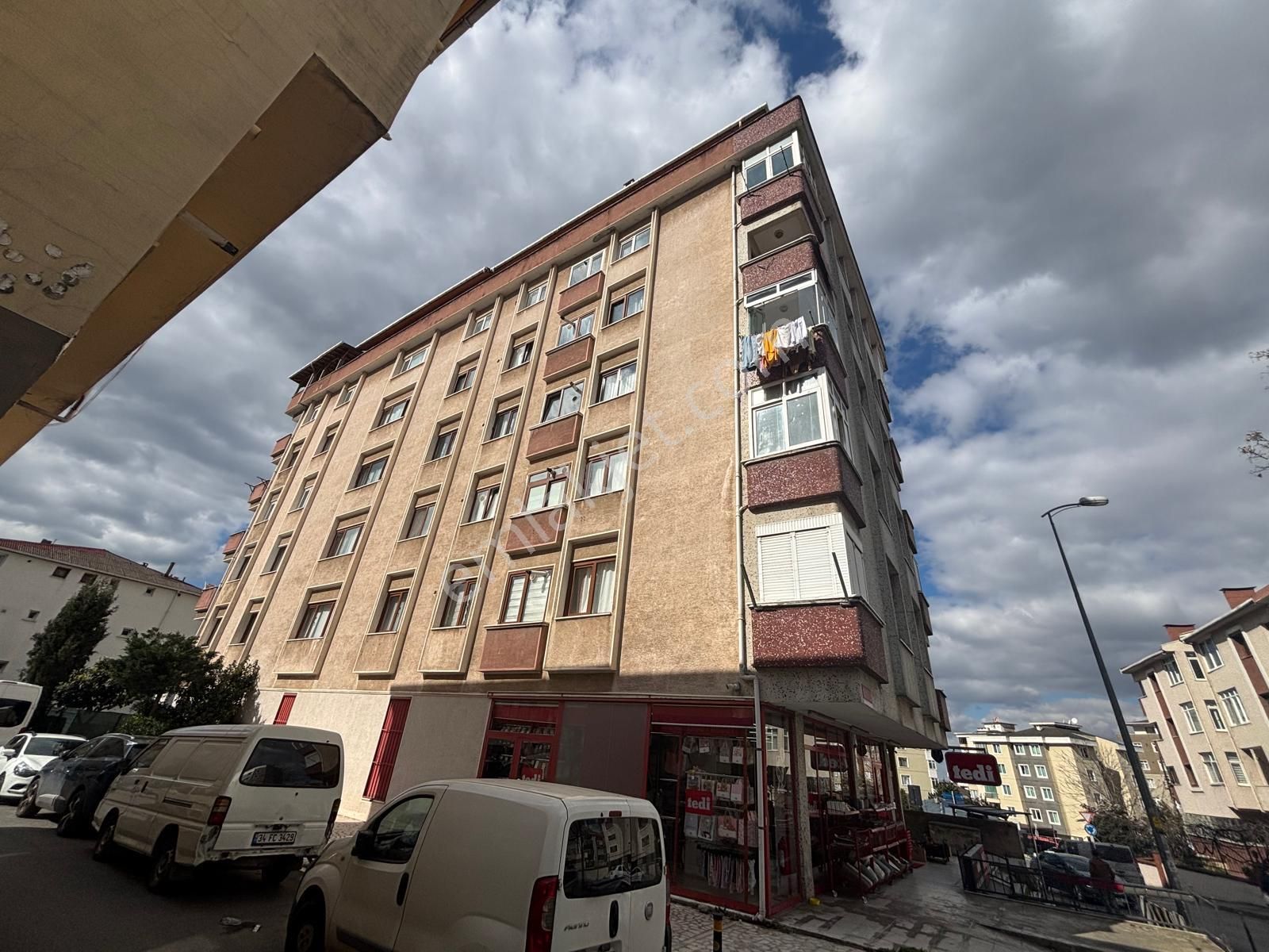 Maltepe Zümrütevlerde Oldukça Geniş Kullanışlı 3+1 Kiralık Daire - Görsel 27