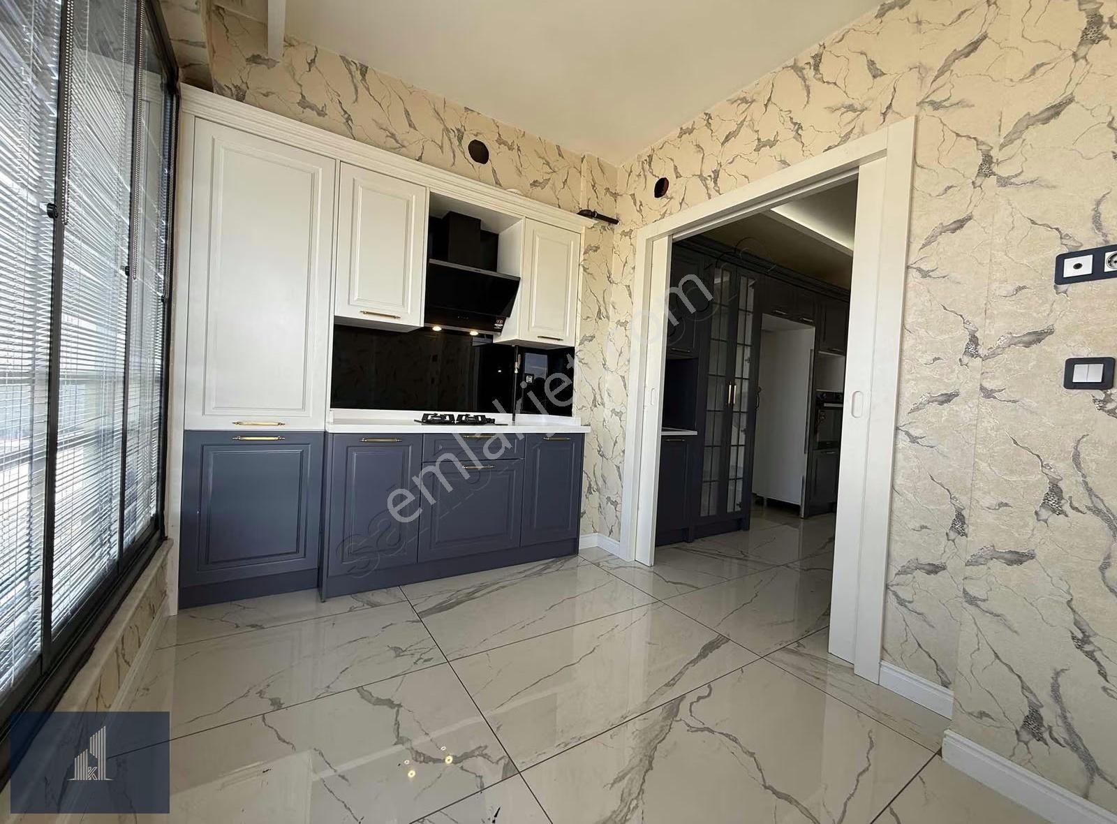 Kadir Dikici'den Ağaoğlu Rezidans'da Kiralık 4+1 Lüks Daire - Görsel 17