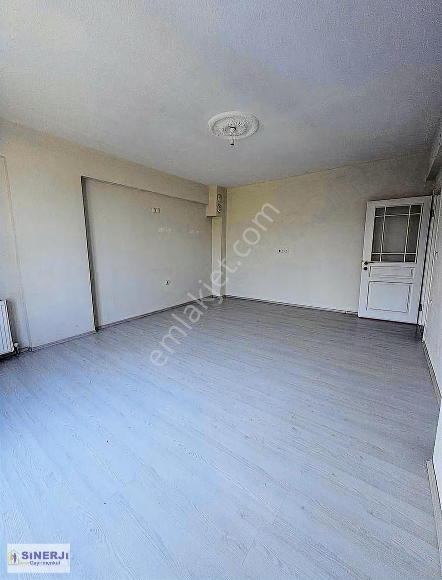 Doğanköyde 3+1 Geniş Kullanışlı Kiralık Daire - Görsel 3