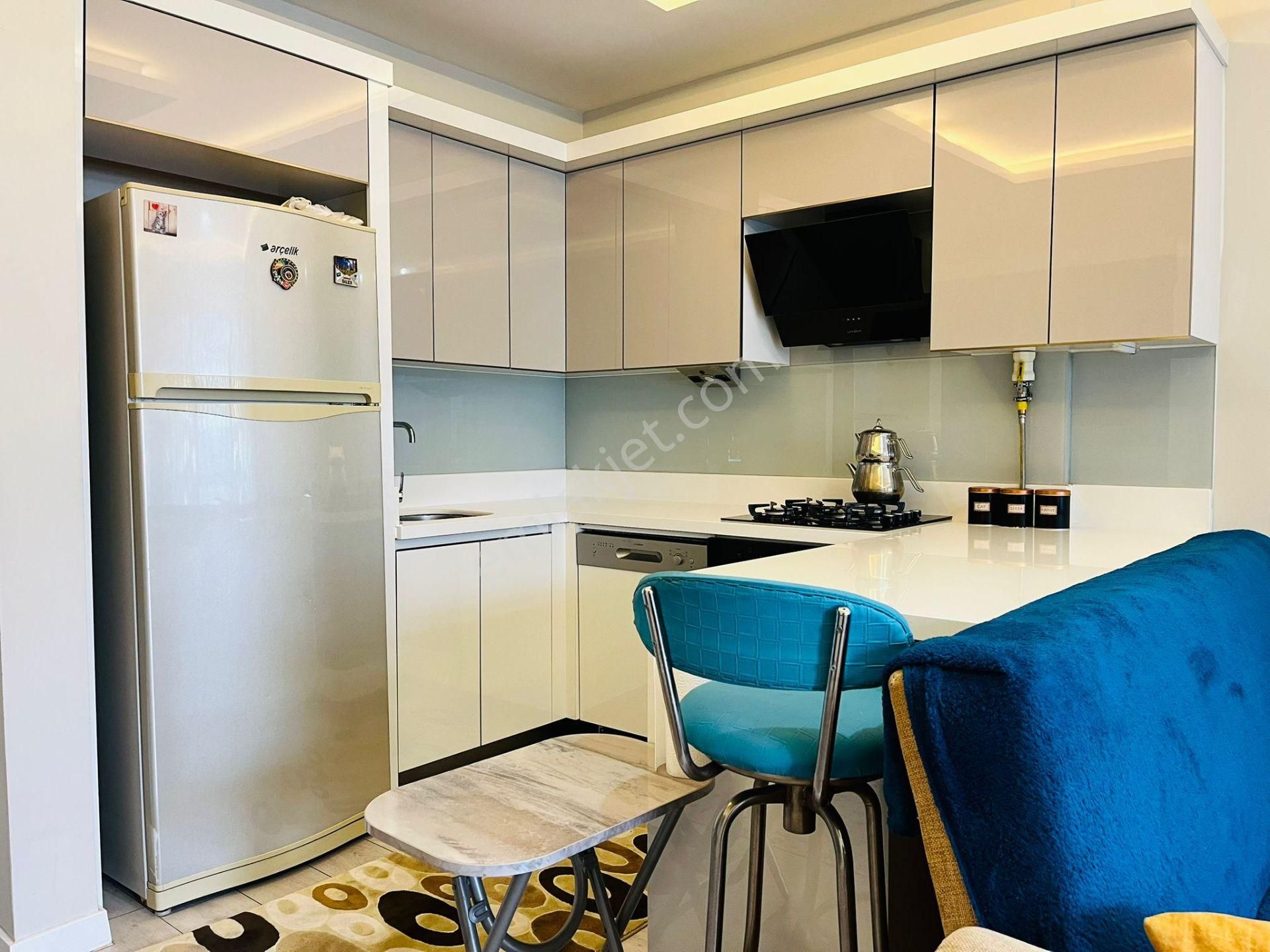 Yükselden "ön Cephe Ara Kat" Full Eşyalı Kombili Lüx 1+1 Daire - Görsel 14