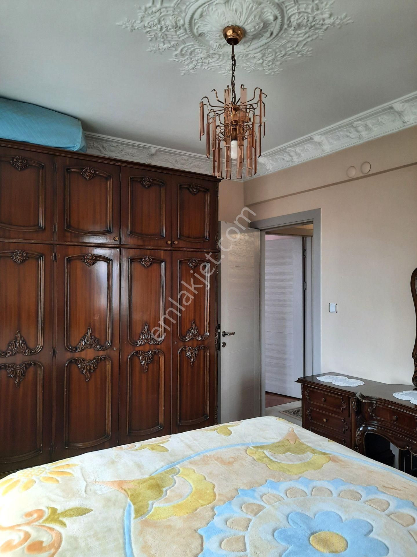 Gayrettepe Merkezde 3+1 165 M2 7. Kat Deniz Manzaralı Otoparklı Çift Asansörlü Full Eşyalı Daire - Görsel 15