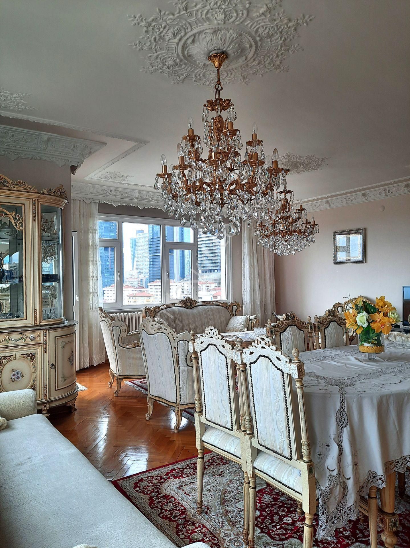 Gayrettepe Merkezde 3+1 165 M2 7. Kat Deniz Manzaralı Otoparklı Çift Asansörlü Full Eşyalı Daire - Görsel 5