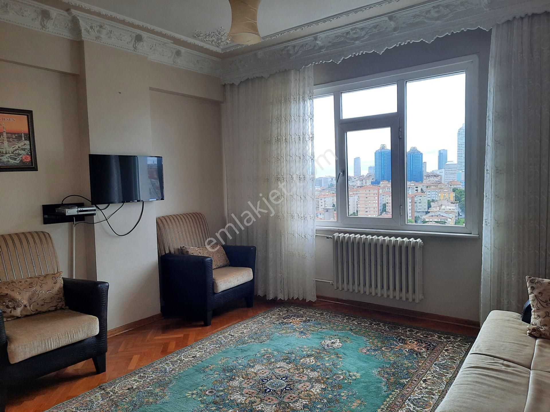 Gayrettepe Merkezde 3+1 165 M2 7. Kat Deniz Manzaralı Otoparklı Çift Asansörlü Full Eşyalı Daire - Görsel 20